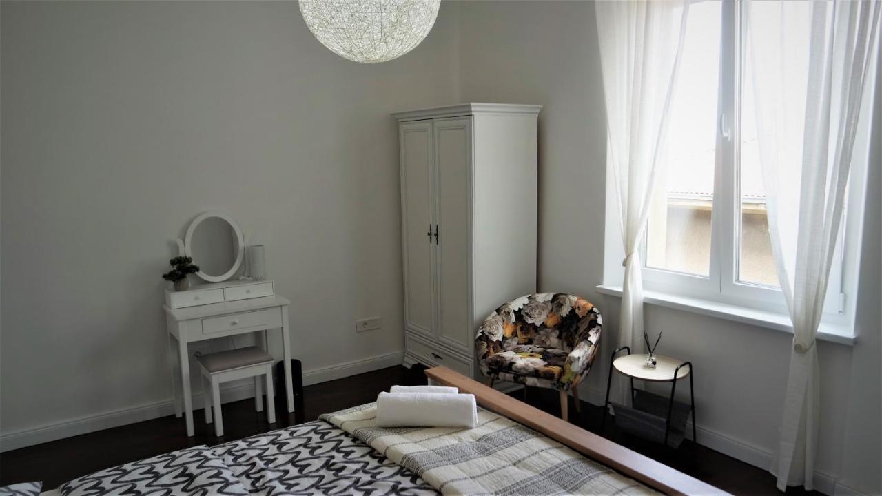 Sea Flower Apartment غييكا المظهر الخارجي الصورة