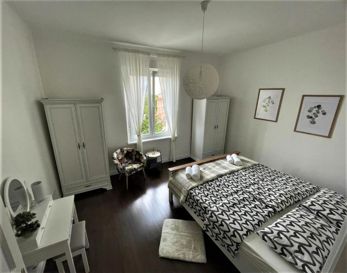 Sea Flower Apartment غييكا المظهر الخارجي الصورة