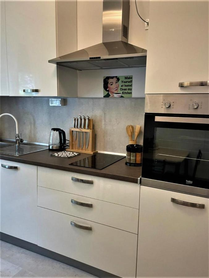 Sea Flower Apartment غييكا المظهر الخارجي الصورة